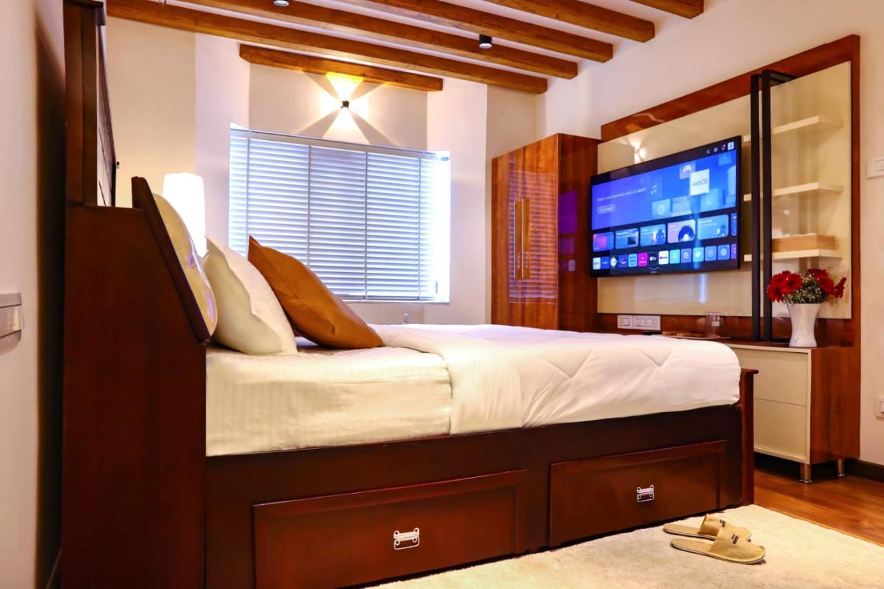 Green Wood Hill Cottage อูตี ภายนอก รูปภาพ