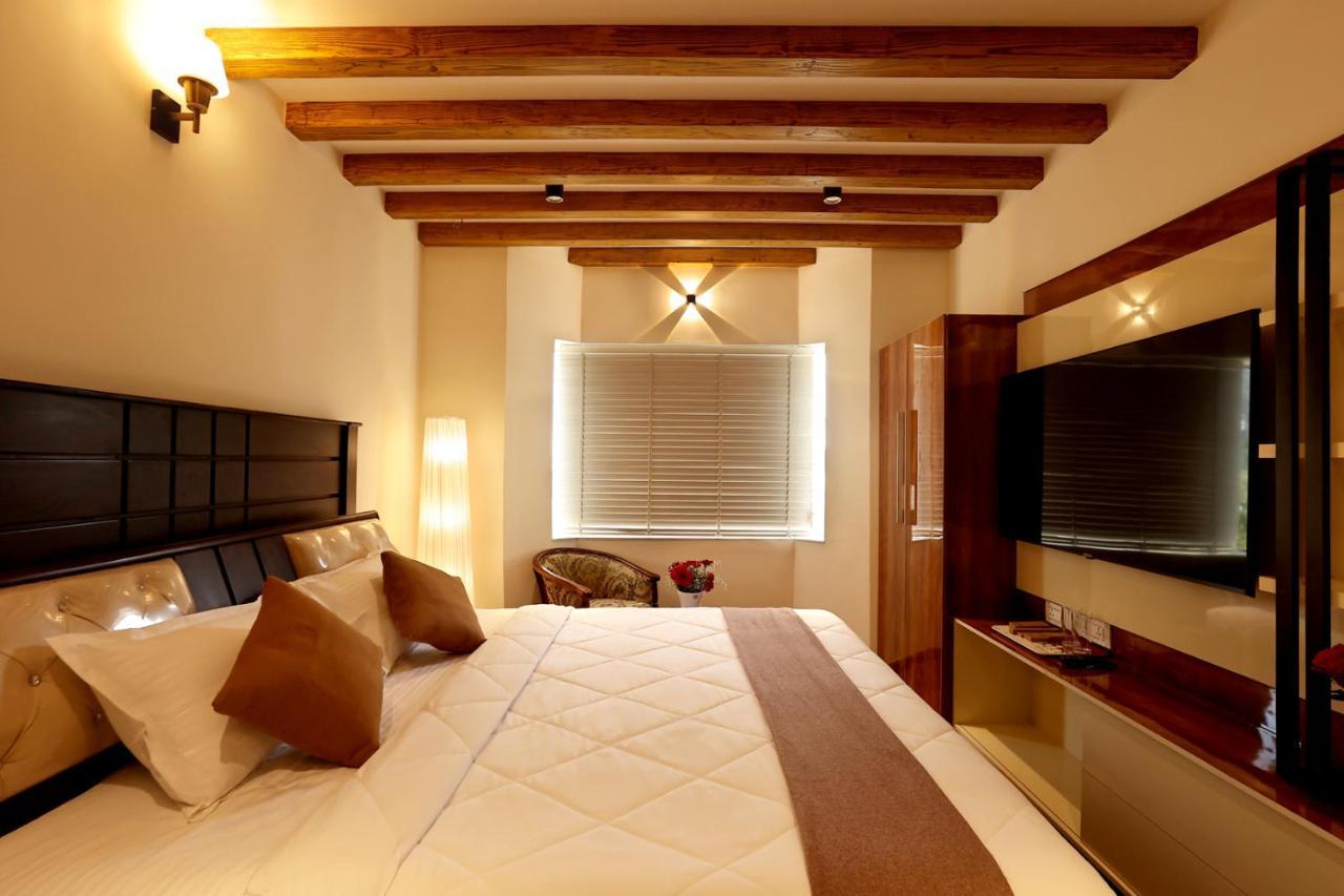 Green Wood Hill Cottage อูตี ภายนอก รูปภาพ