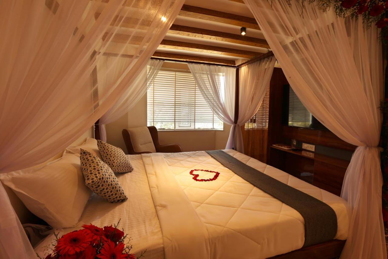 Green Wood Hill Cottage อูตี ภายนอก รูปภาพ